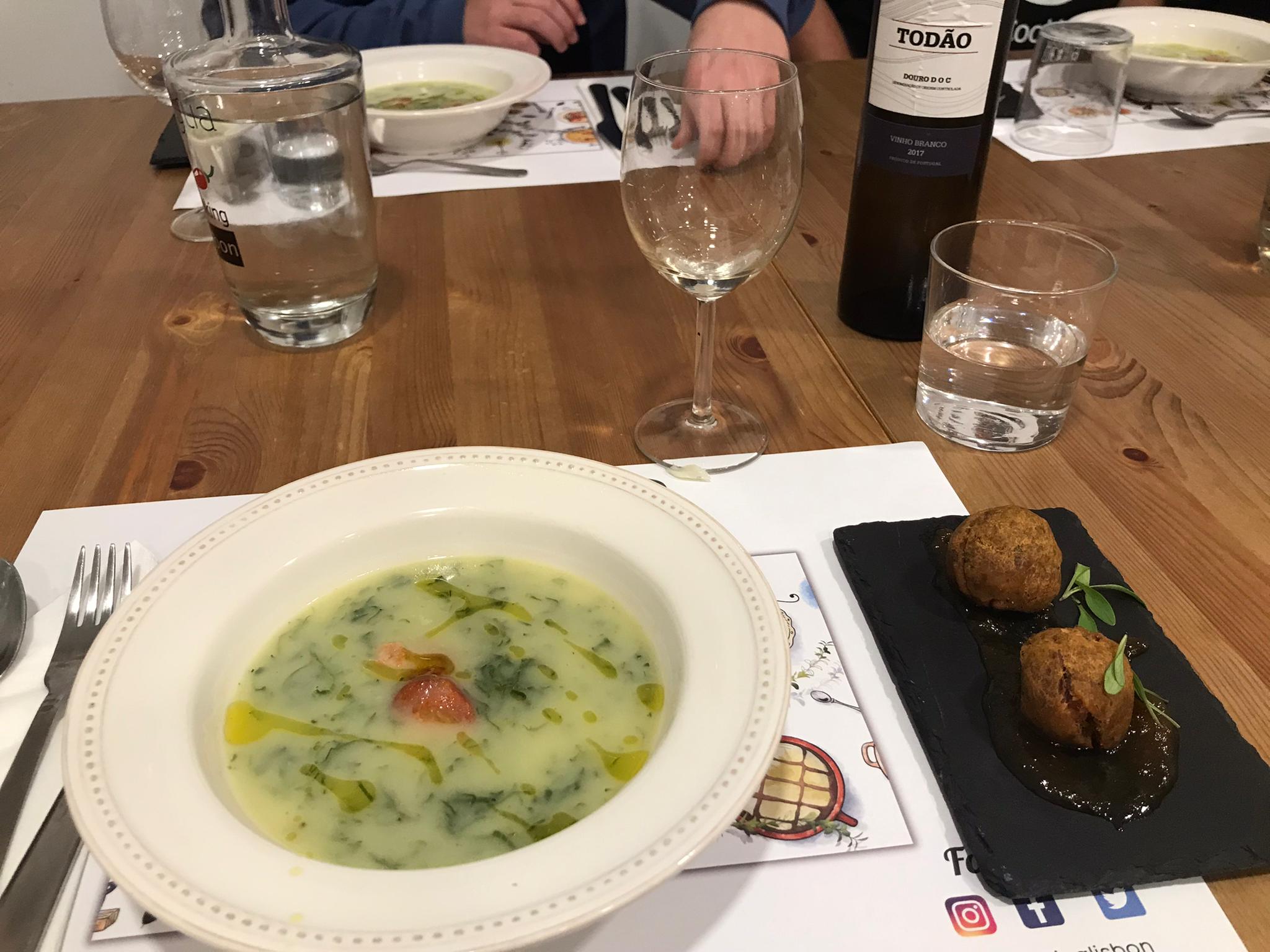 Caldo Verde mit Kohlrabiblättern – Meh als Rezäpt Caldo Verde mit Kohlrabiblättern – Meh als Rezäpt